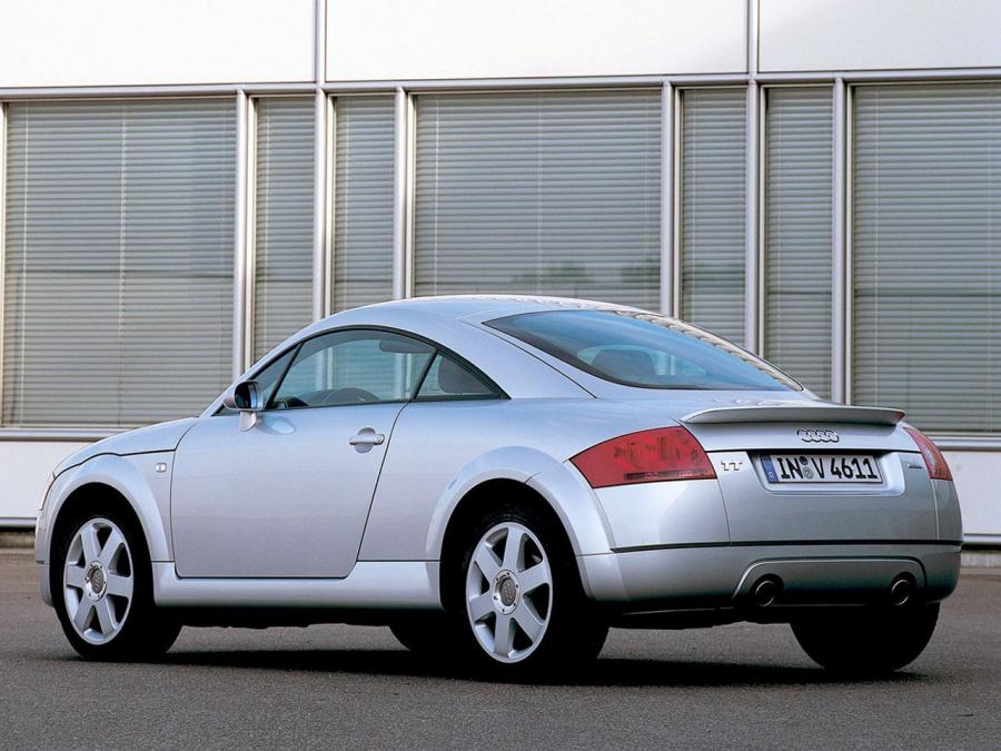  Audi TT Coupe (8N) 1998 года  (WW) (фото 16 из 25)
